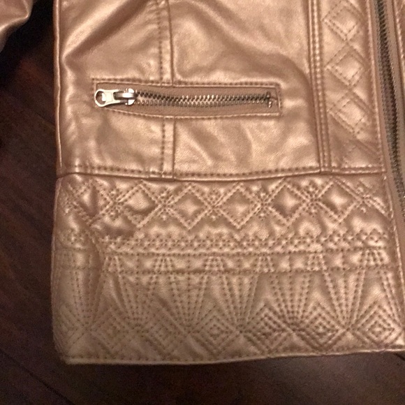 Gold jacket - Picture 2 of 4